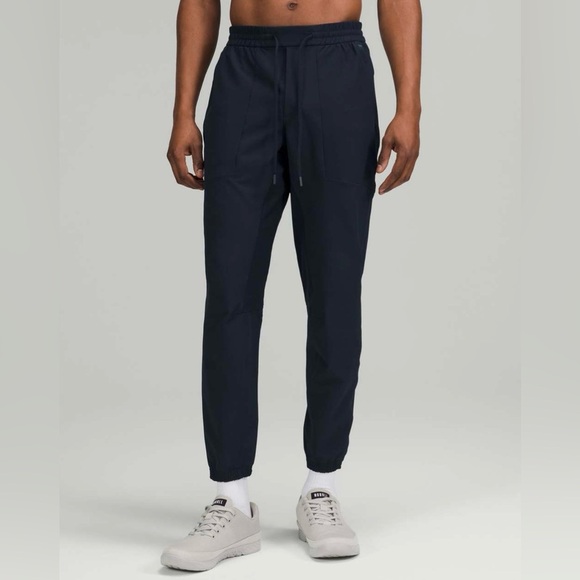 Lululemon Athletica Men’s Navy Blue “Liscense to Train” Pants SIZE LARGE - Picture 1 of 12